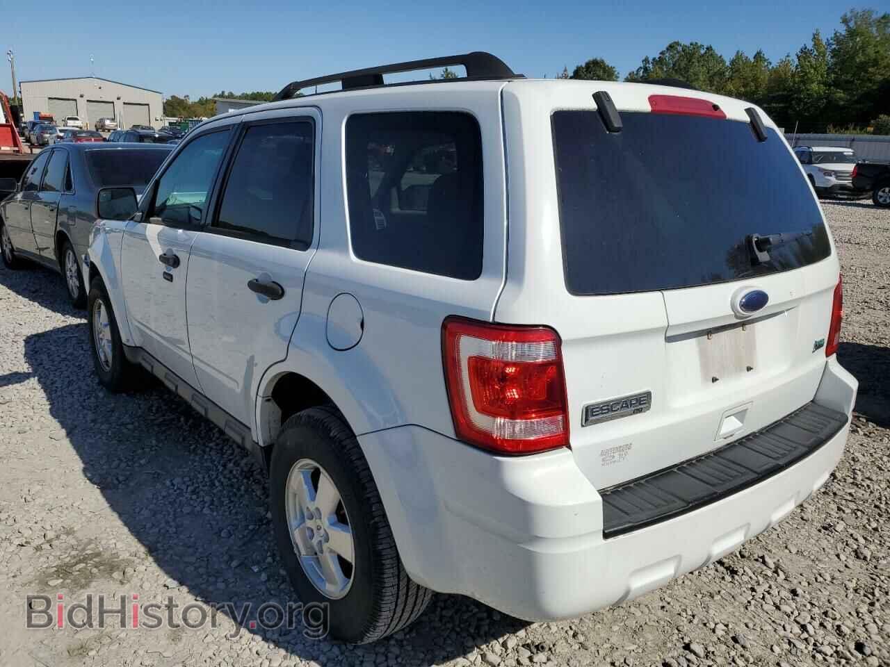2011 FORD ESCAPE - VIN: 1FMCU0DG7BKA17048 - Фото 3