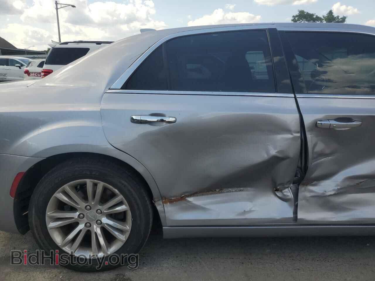 2016 CHRYSLER 300 - VIN: 2C3CCAEG2GH351003 - Фото 10