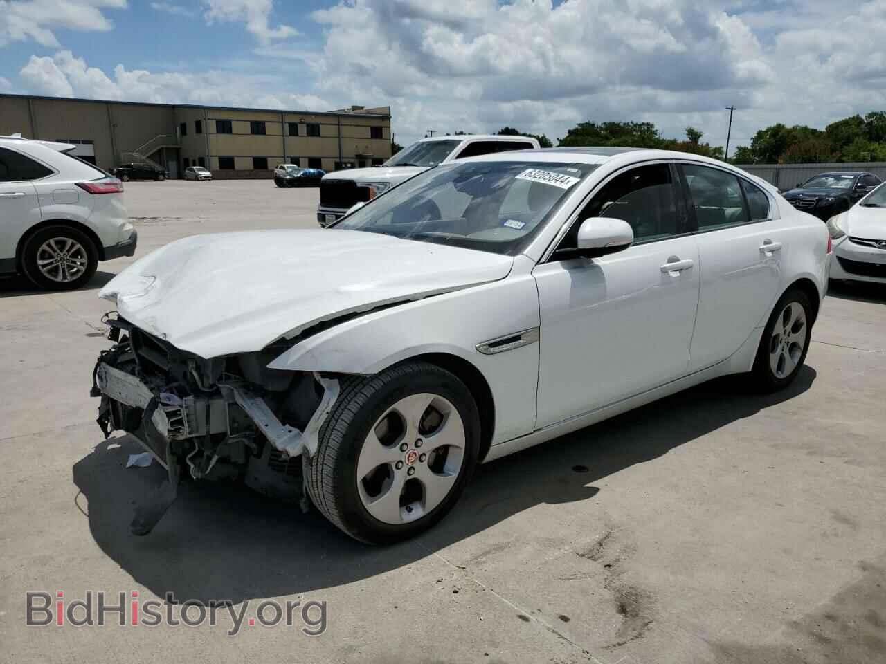 Photo SAJAR4BG9HA964681 - JAGUAR XE 2017