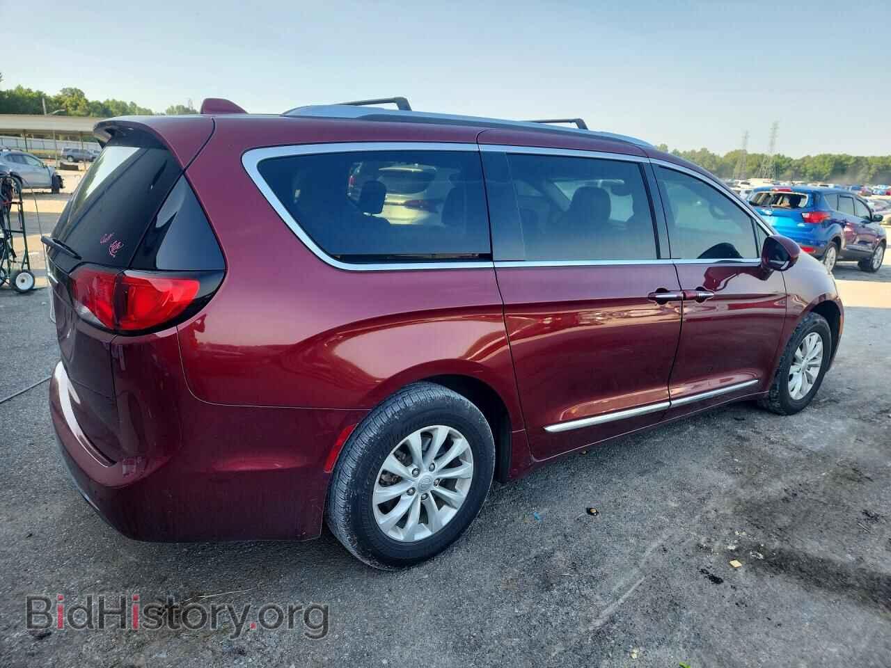 2018 CHRYSLER PACIFICA - VIN: 2C4RC1BG3JR172559 - Фото 3