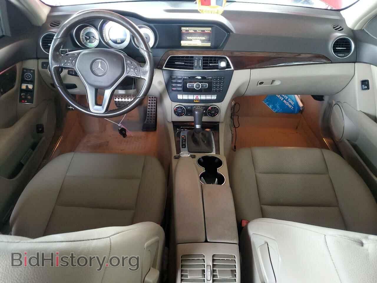2014 MERCEDES-BENZ C-CLASS - VIN: WDDGF4HB2EA963693 - Фото 8