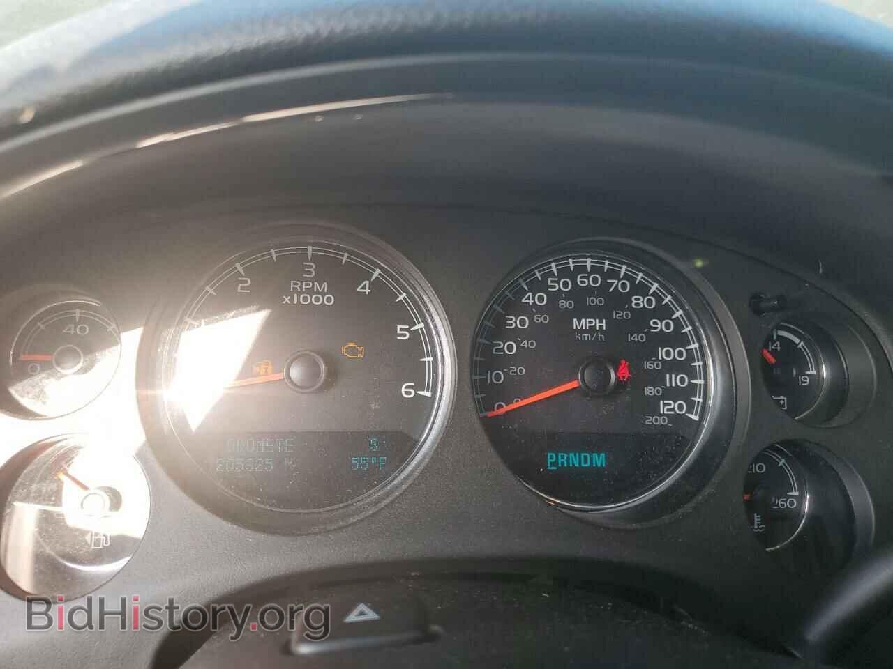 2011 GMC YUKON - VIN: 1GKS2EEF8BR107720 - Photo 9