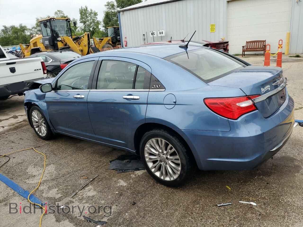 2011 CHRYSLER 200 - VIN: 1C3BC2FG7BN542500 - Фото 2