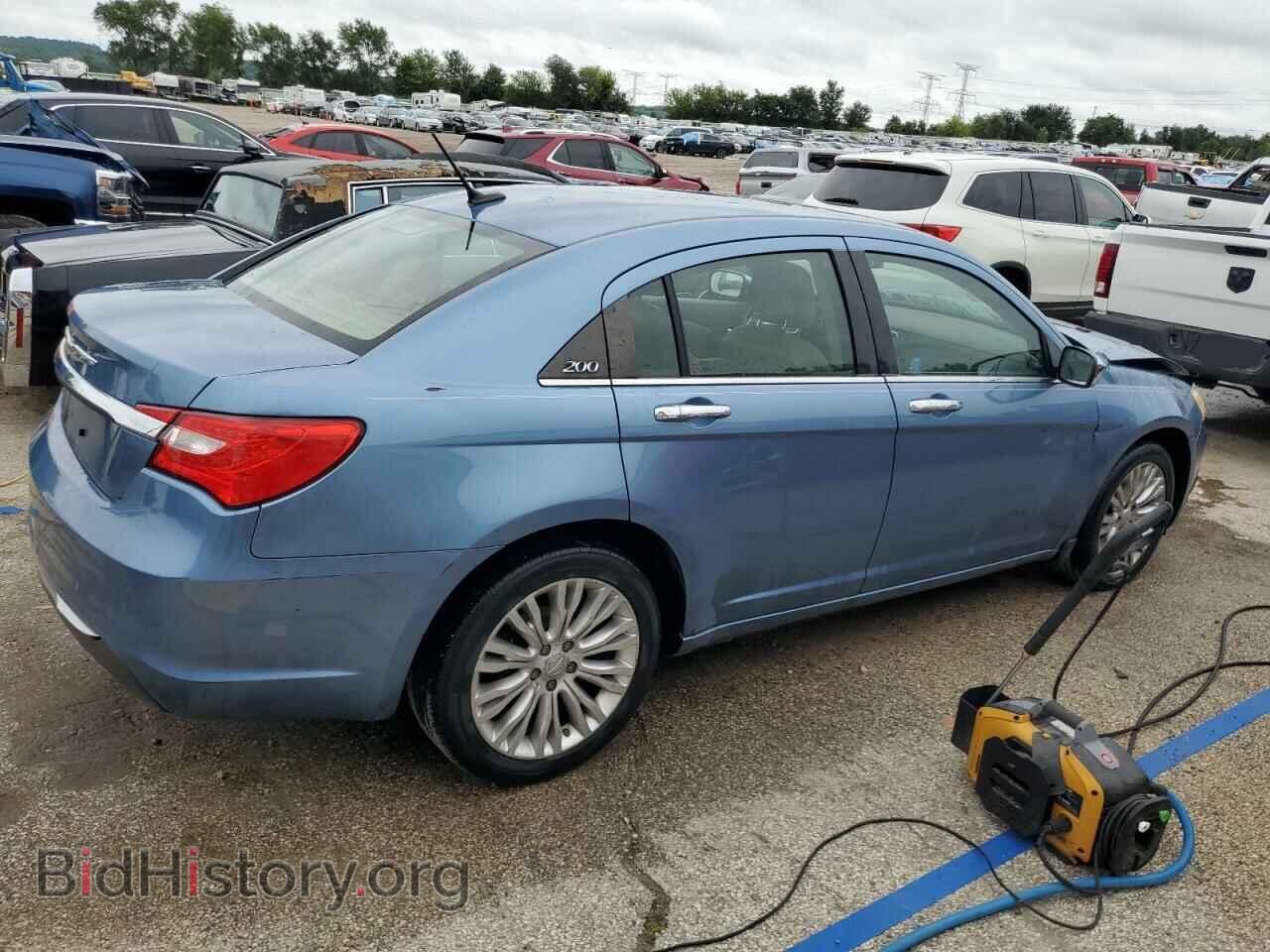 2011 CHRYSLER 200 - VIN: 1C3BC2FG7BN542500 - Фото 3