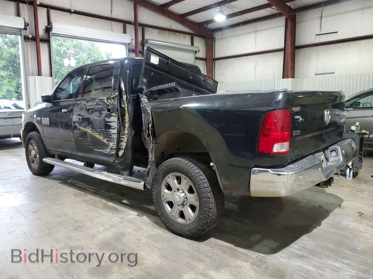 2017 RAM All Models - VIN: 3C6UR5DJ3HG679509 - Photo 2
