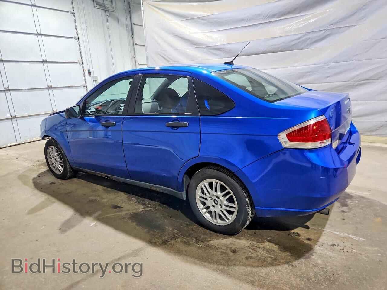 2011 FORD FOCUS - VIN: 1FAHP3FN3BW123381 - Photo 2