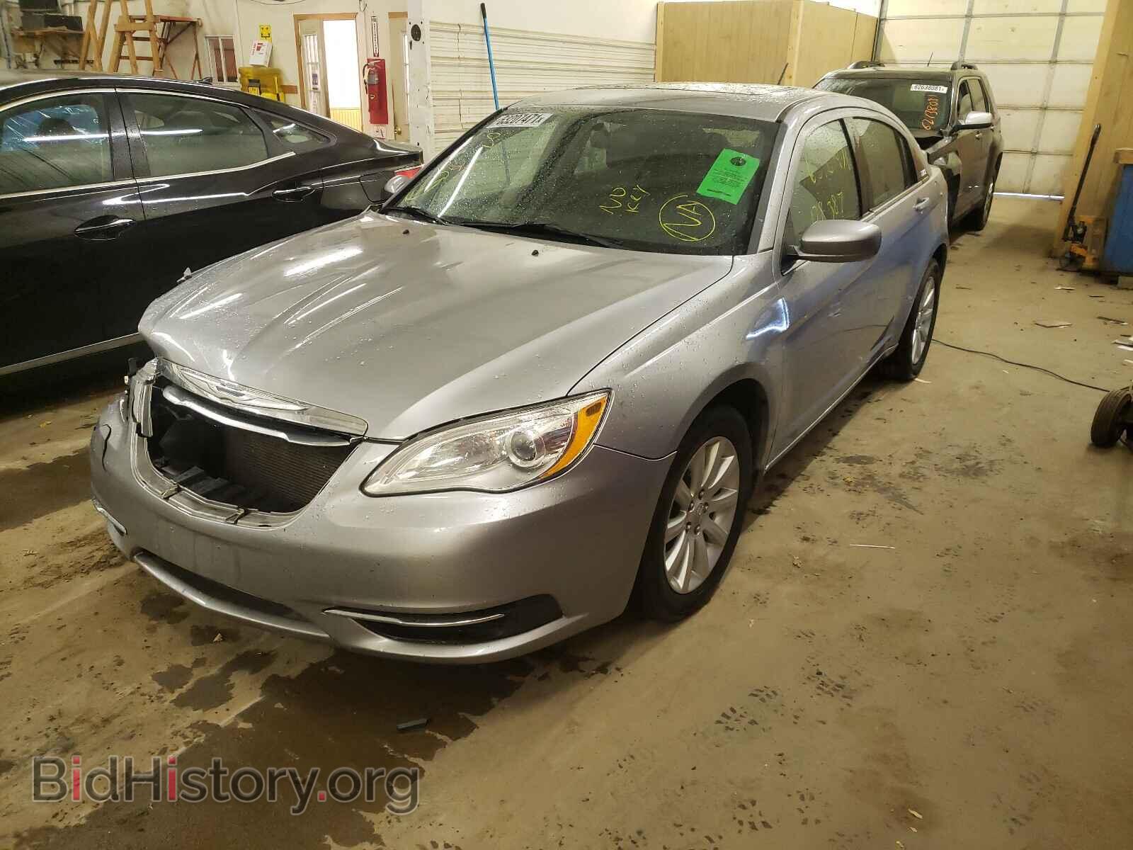 2014 CHRYSLER 200 - VIN: 1C3CCBBB4EN158810 - Фото 2