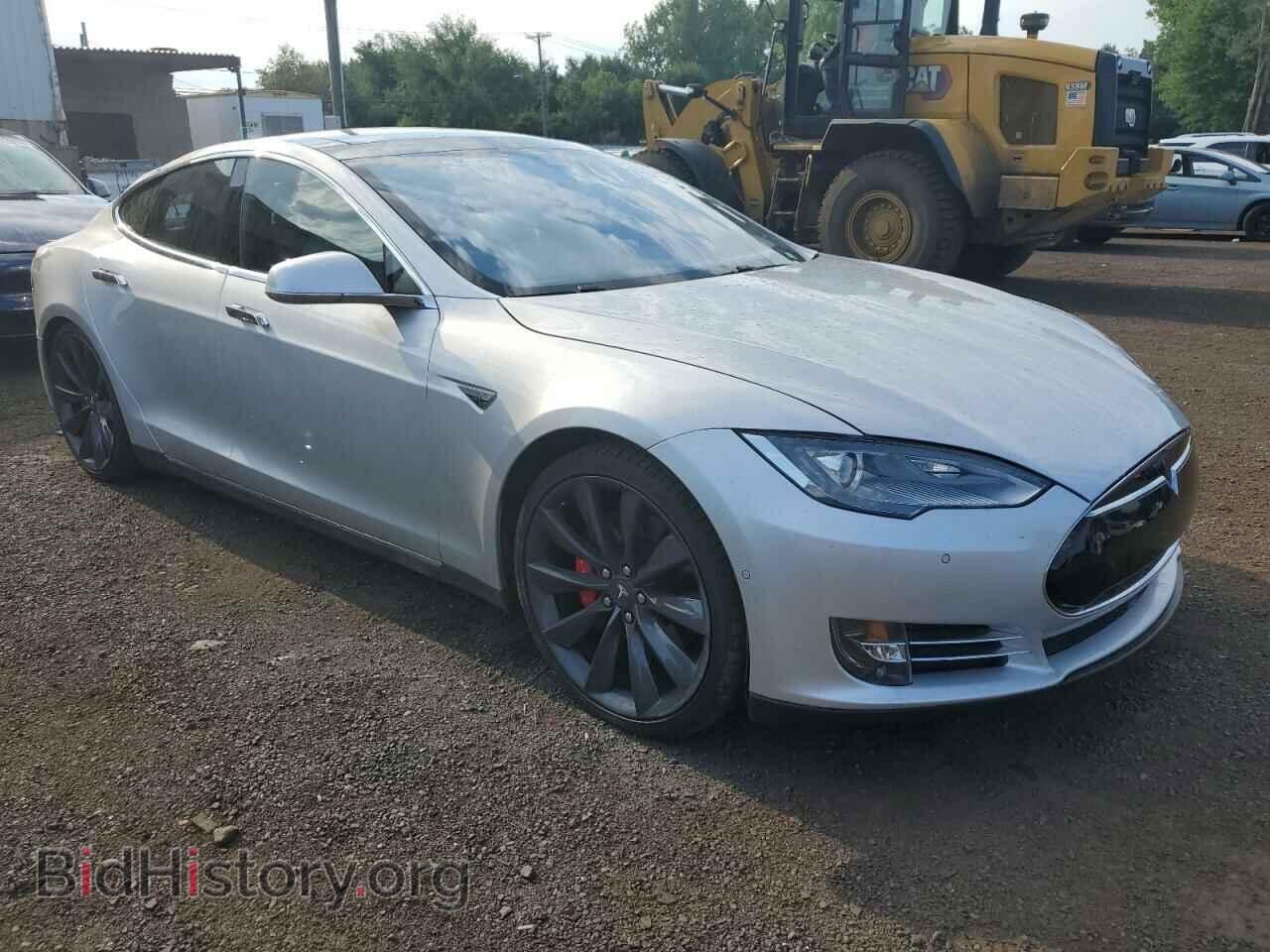 2015 TESLA MODEL S - VIN: 5YJSA1H41FF083001 - Photo 4