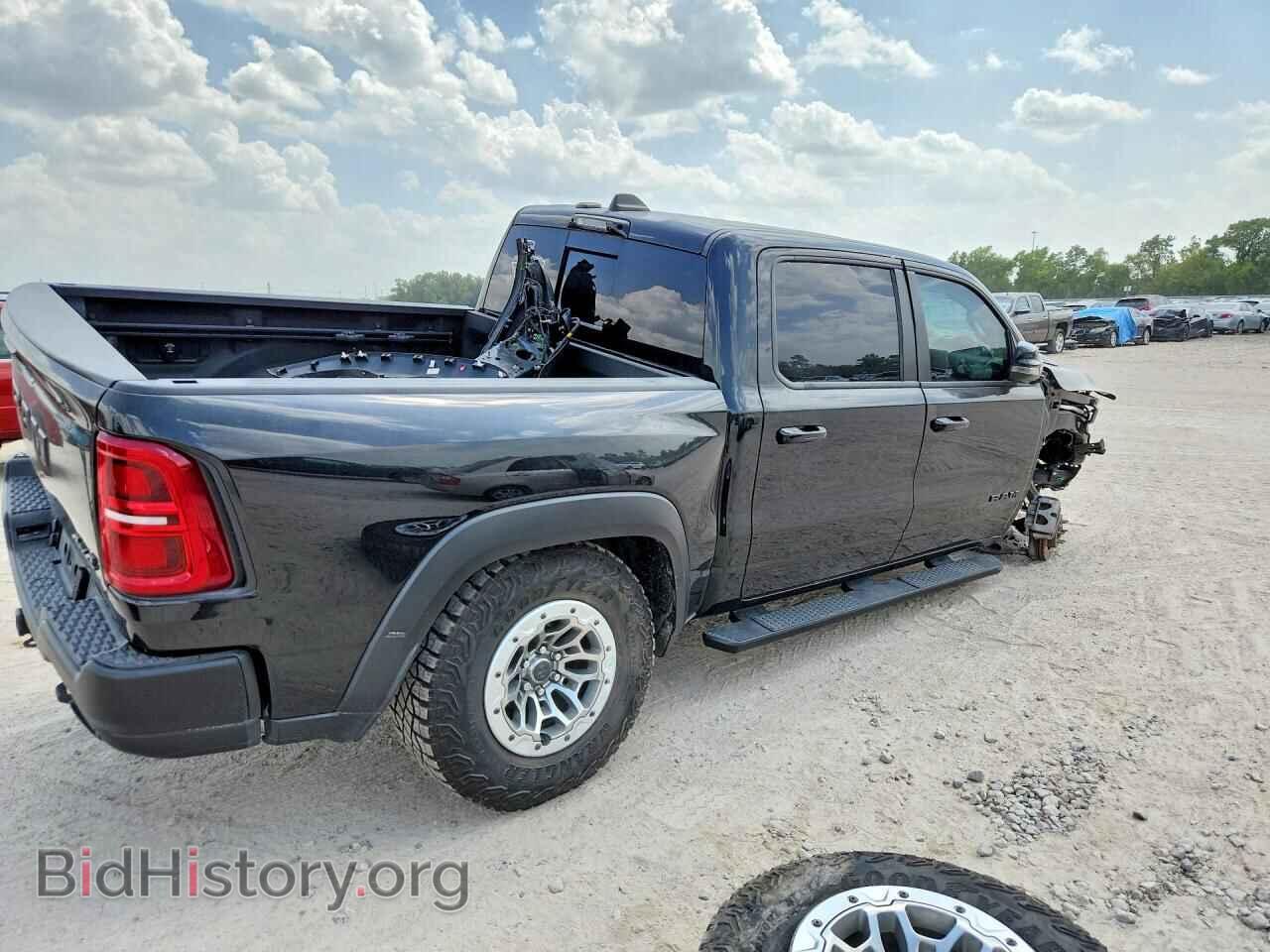 2025 RAM 1500 - VIN: 1C6SRFUP3SN650236 - Photo 3