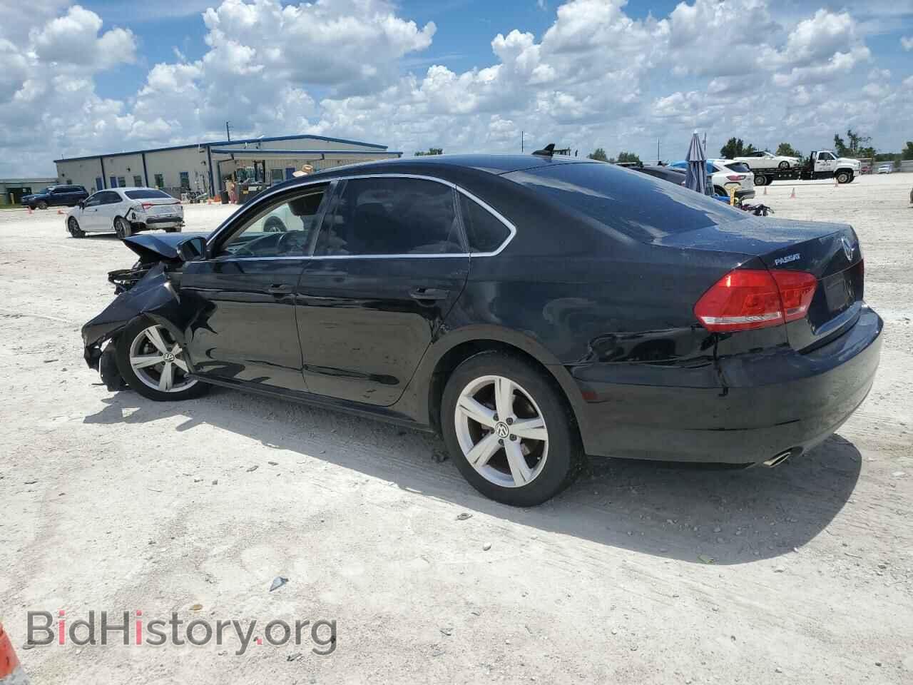 2013 VOLKSWAGEN PASSAT - VIN: 1VWBP7A36DC007851 - Фото 2