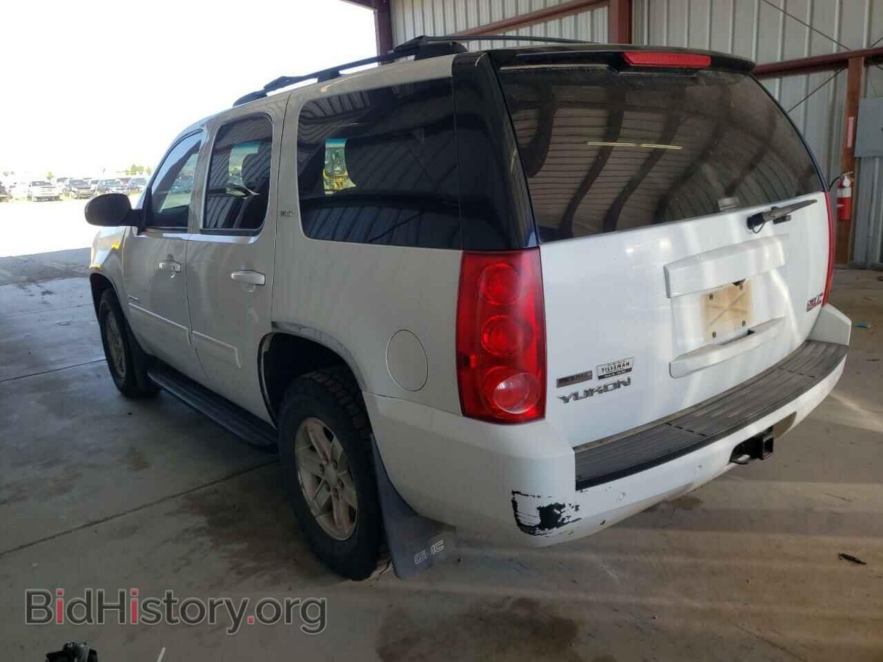 2011 GMC YUKON - VIN: 1GKS2CE05BR112938 - Фото 2