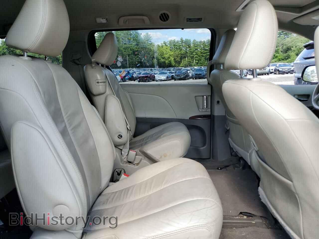 2011 TOYOTA All Models - VIN: 5TDYK3DC8BS080666 - Фото 11