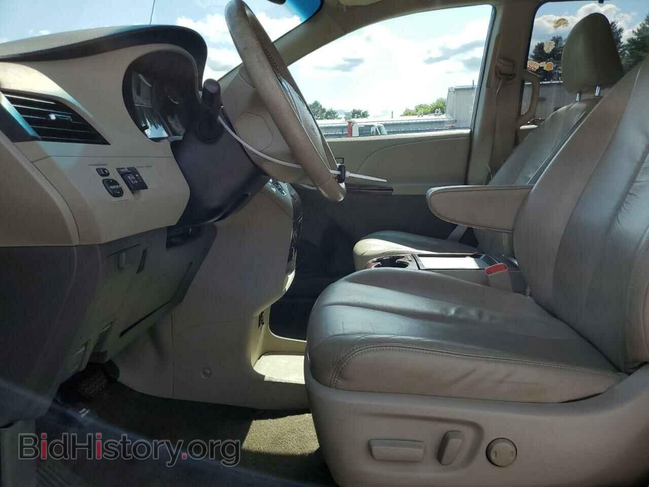2011 TOYOTA All Models - VIN: 5TDYK3DC8BS080666 - Фото 7