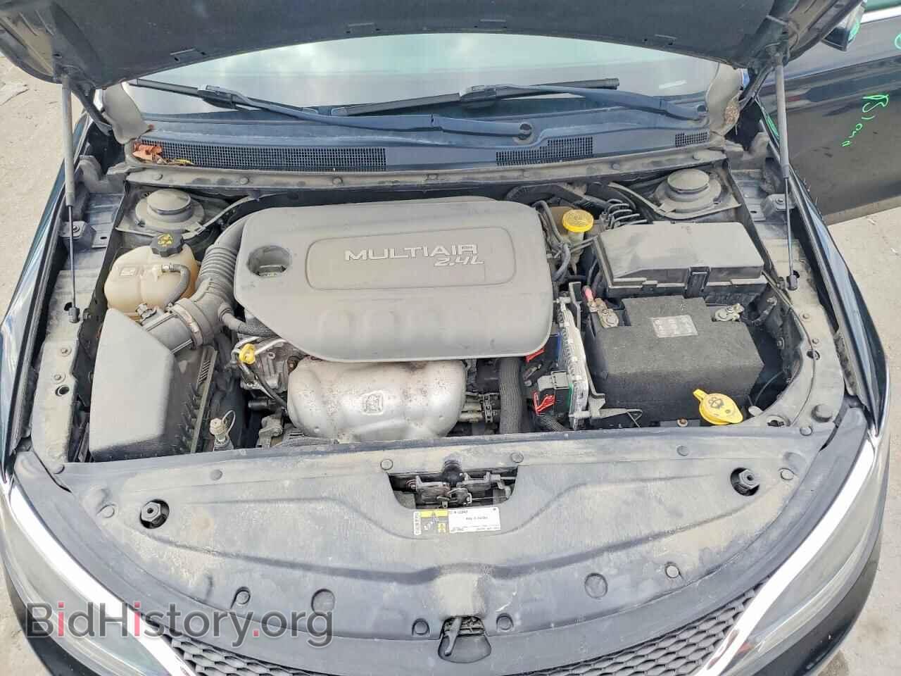 2016 CHRYSLER 200 - VIN: 1C3CCCAB8GN159792 - Photo 11