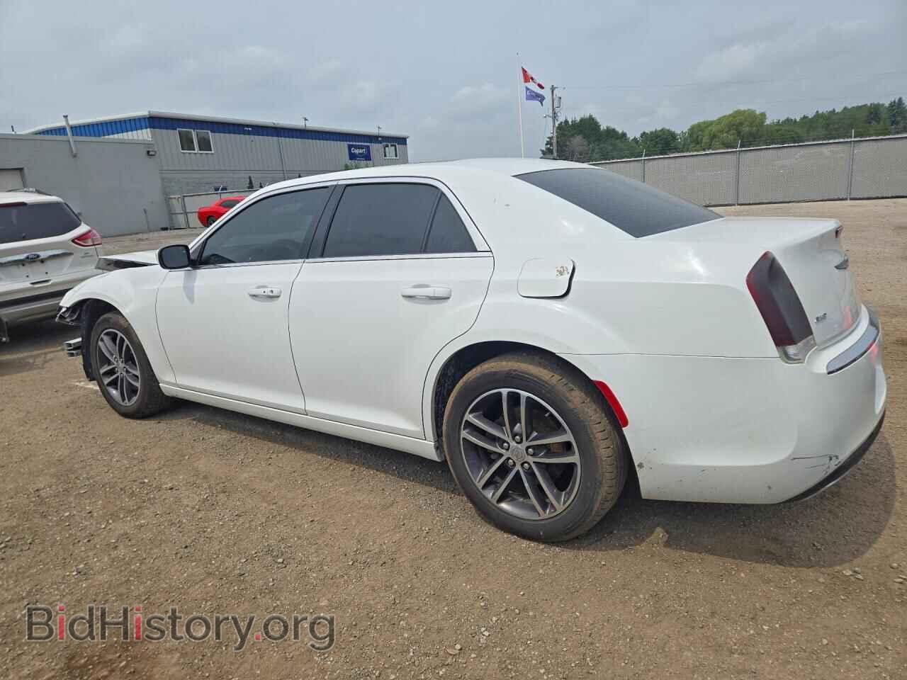 2016 CHRYSLER 300 - VIN: 2C3CCARG7GH224757 - Photo 2