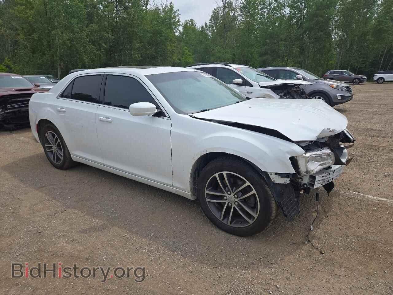 2016 CHRYSLER 300 - VIN: 2C3CCARG7GH224757 - Photo 4