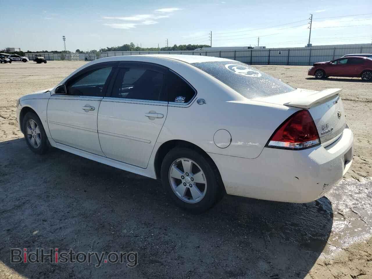 2009 CHEVROLET IMPALA - VIN: 2G1WT57K491120111 - Фото 2