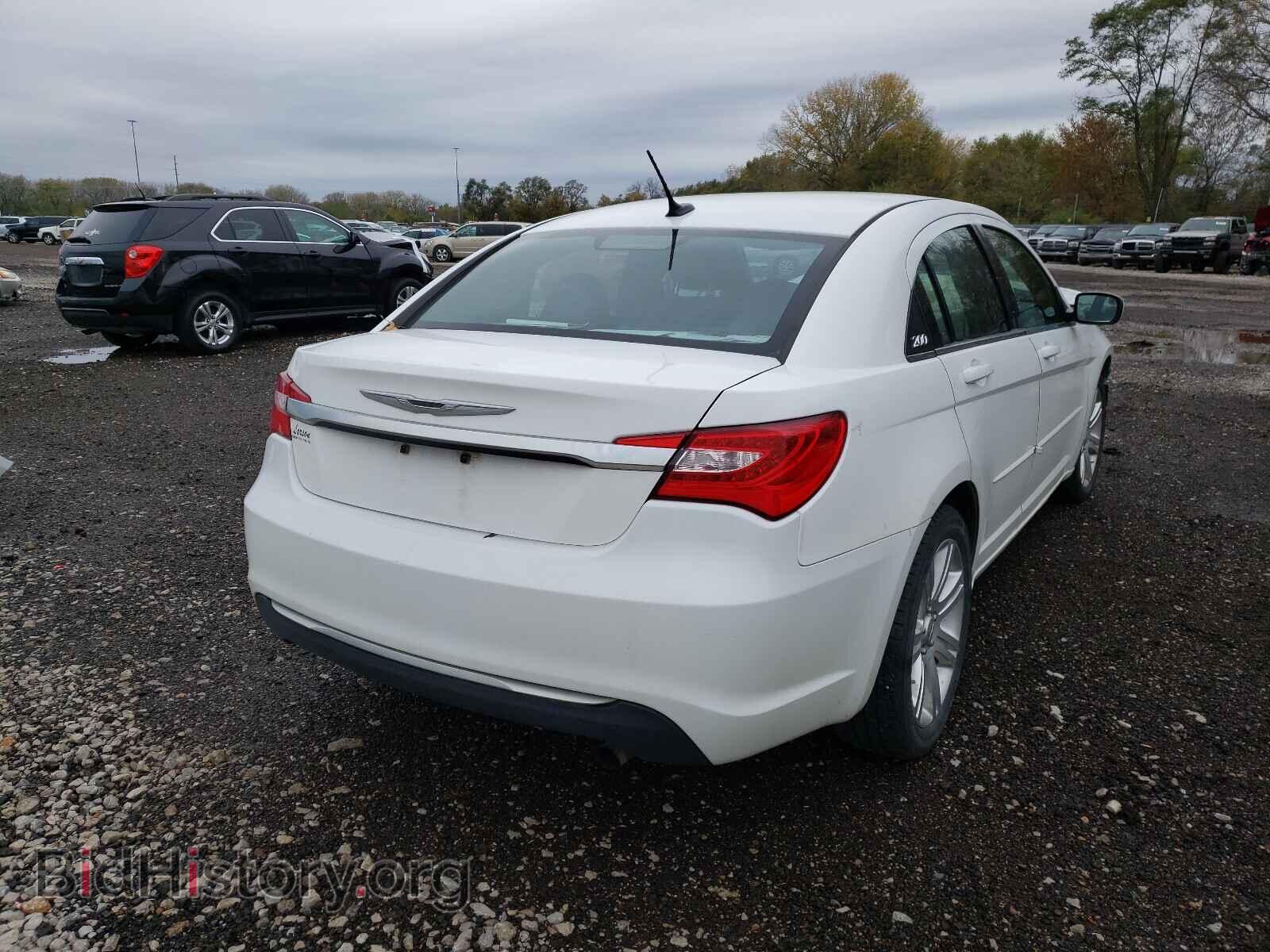 2013 CHRYSLER 200 - VIN: 1C3CCBBB1DN714697 - Фото 4