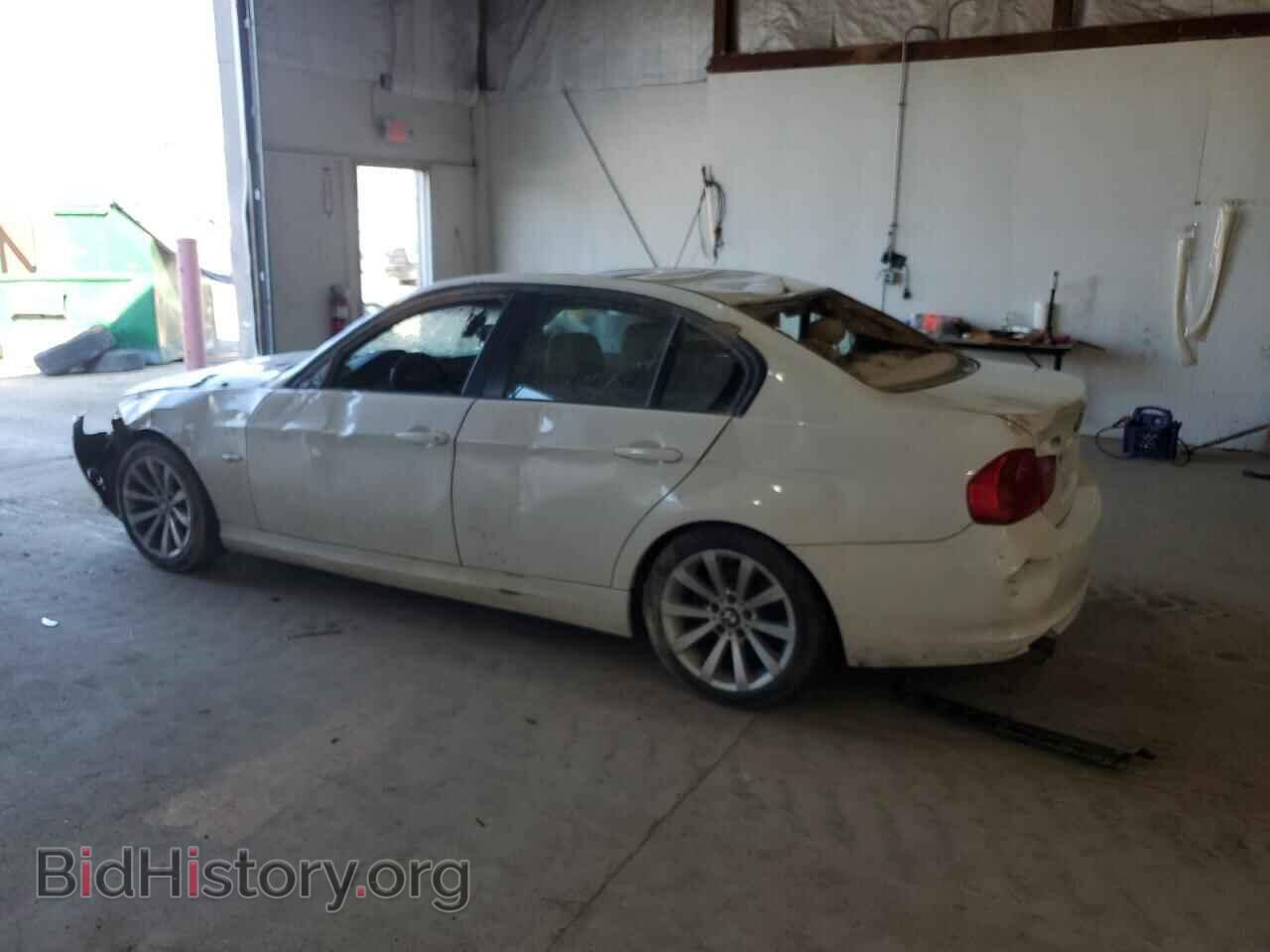 2011 BMW 3 SERIES - VIN: WBAPH5C56BF094023 - Фото 2