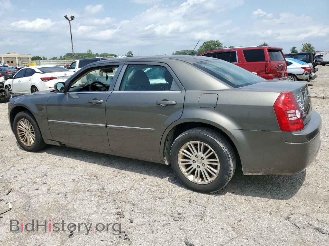 2008 CHRYSLER 300 - VIN: 2C3LA43R48H109424 - Фото 2