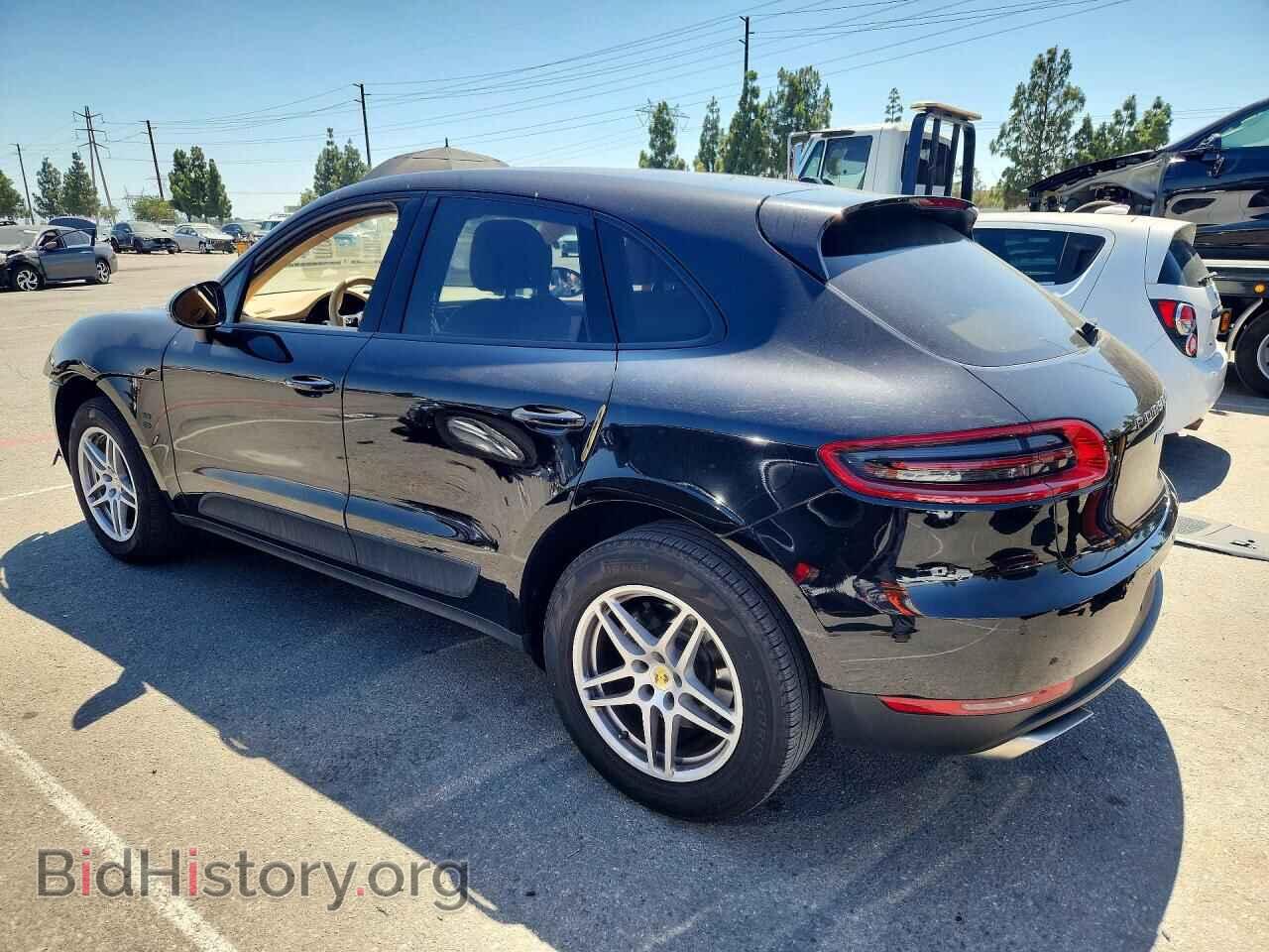 2017 PORSCHE MACAN - VIN: WP1AA2A53HLB01551 - Photo 2