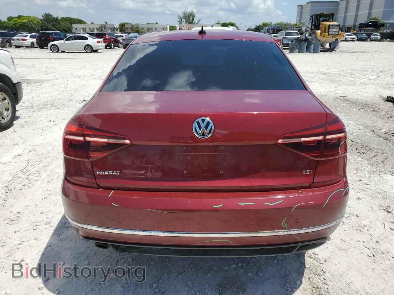 2018 VOLKSWAGEN PASSAT - VIN: 1VWAA7A30JC012584 - Фото 6