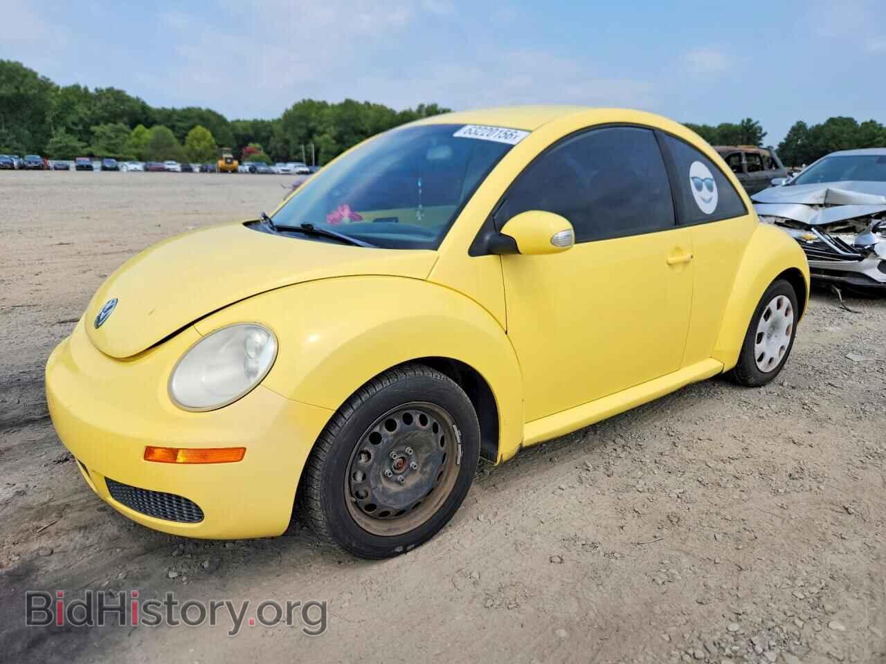 Photo 3VWPG3AG1AM010135 - VOLKSWAGEN BEETLE 2010