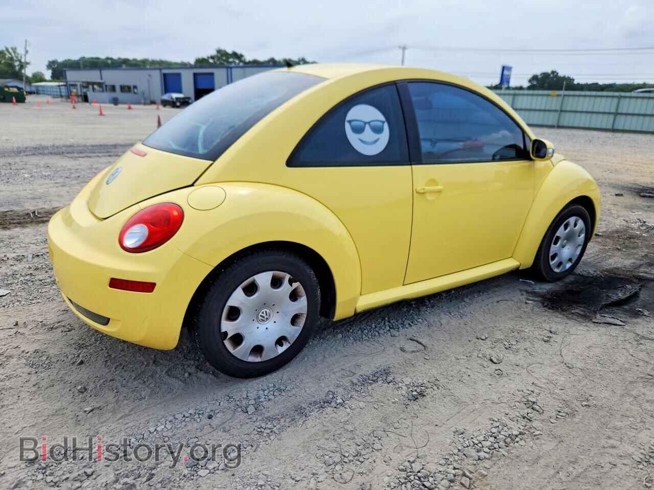 2010 VOLKSWAGEN BEETLE - VIN: 3VWPG3AG1AM010135 - Photo 3