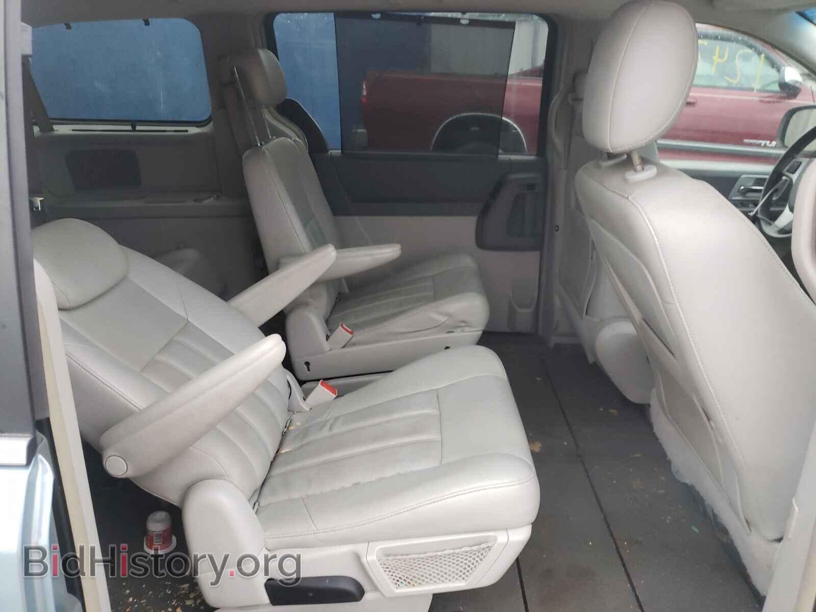 2008 CHRYSLER MINIVAN - VIN: 2A8HR54P88R722288 - Фото 6