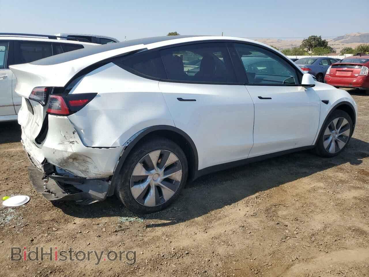 2023 TESLA MODEL Y - VIN: 7SAYGDEE9PF885629 - Фото 3