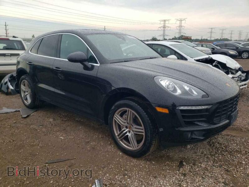 2017 Porsche MACAN (VIN WP1AB2A52HLB11176) — photo 4 of 13