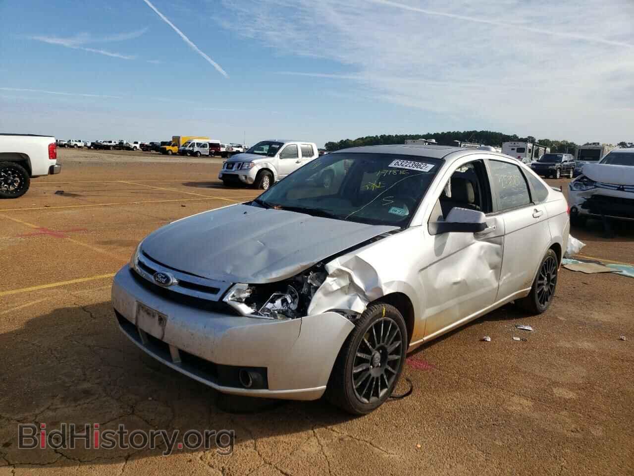 2009 FORD FOCUS - VIN: 1FAHP36N79W191886 - Фото 2