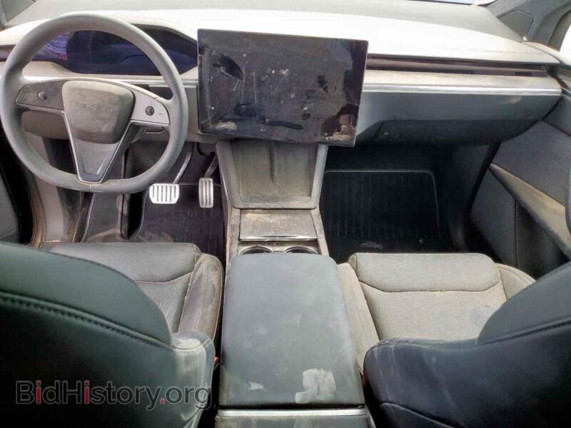 2025 Tesla MODEL X (VIN 7SAXCAE54SF465324) — photo 8 of 14