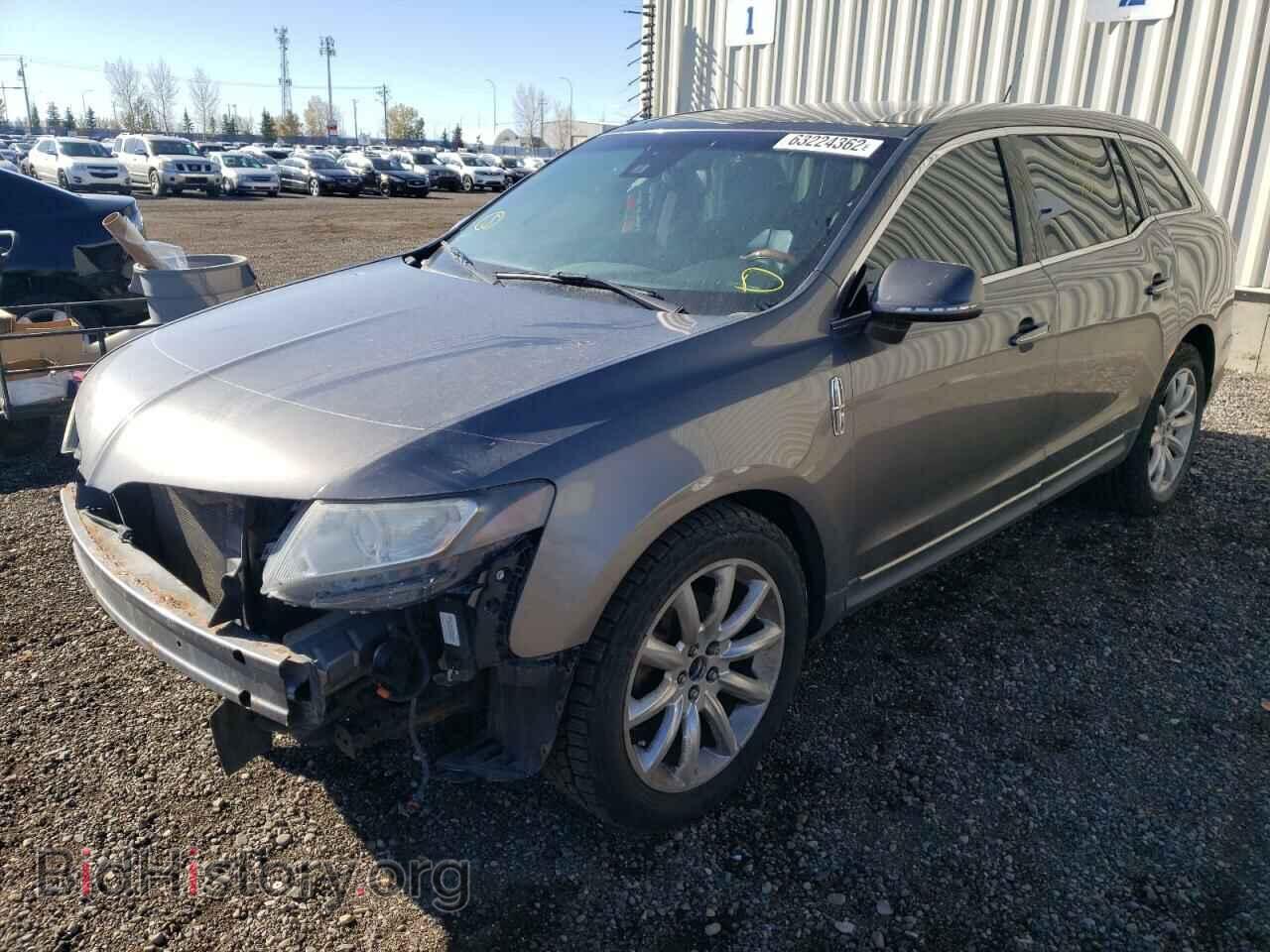 2010 LINCOLN MKT - VIN: 2LMHJ5AR7ABJ04401 - Фото 2