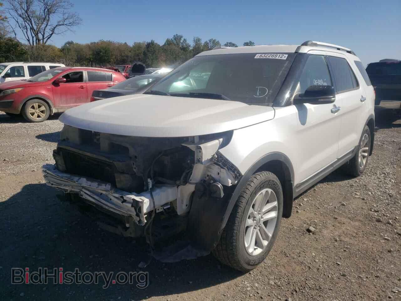 2011 FORD EXPLORER - VIN: 1FMHK8D86BGA25129 - Photo 2