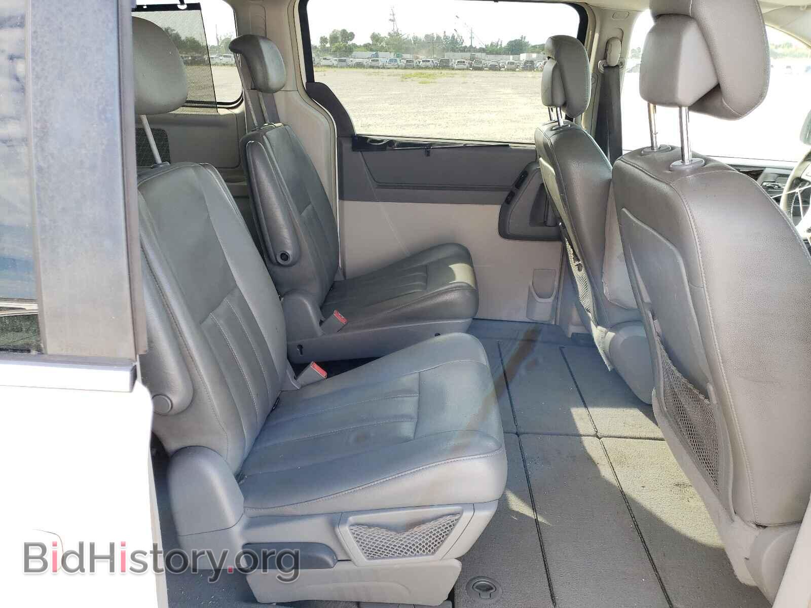 2010 CHRYSLER MINIVAN - VIN: 2A4RR5DX0AR345385 - Фото 6
