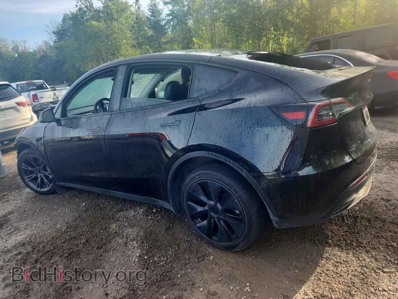 2025 TESLA MODEL Y - VIN: 7SAYGAEE1SF222613 - Photo 2