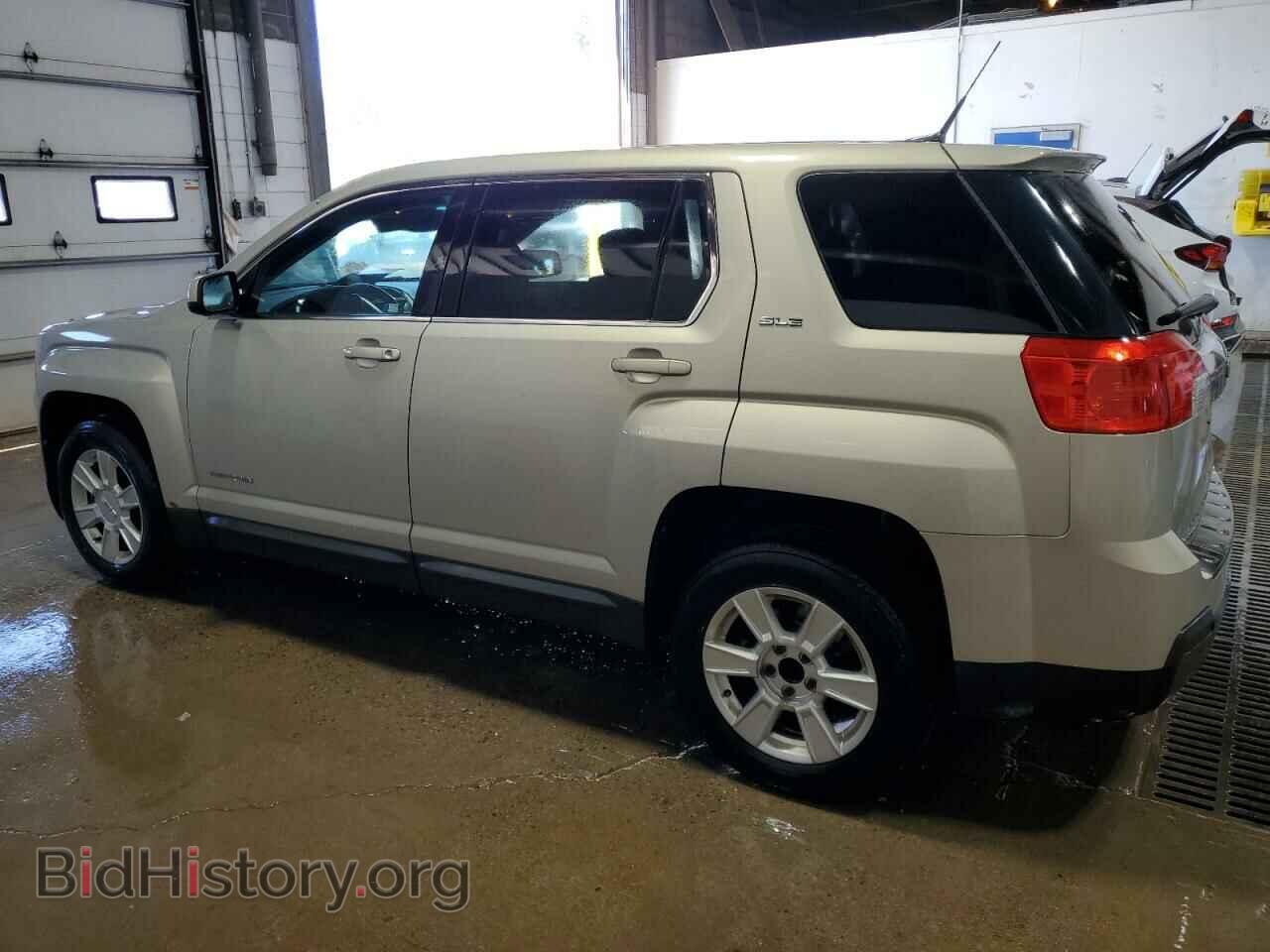 2011 GMC TERRAIN - VIN: 2CTALMEC8B6473617 - Photo 2