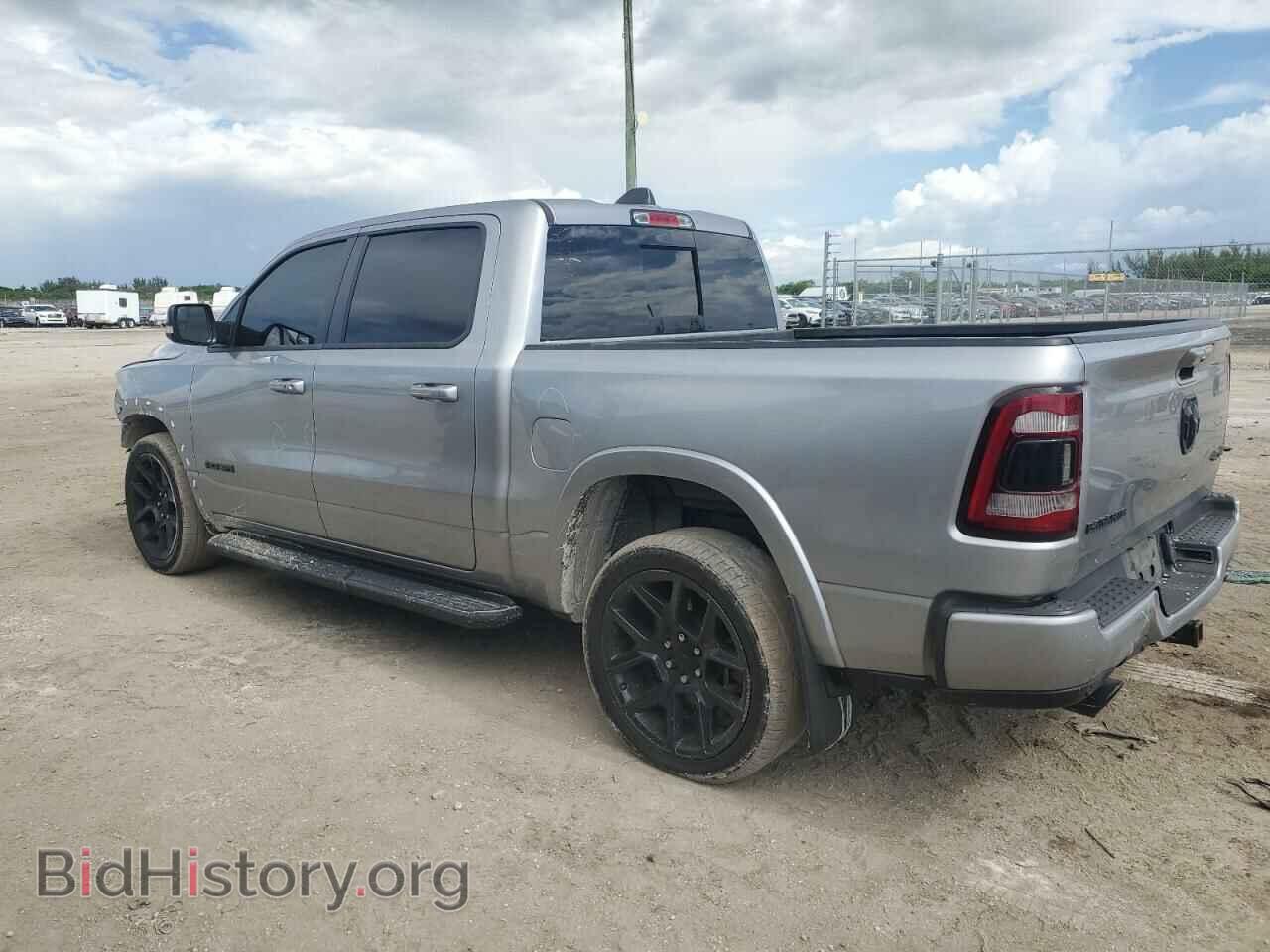 2021 RAM 1500 - VIN: 1C6SRFJT3MN615930 - Фото 2