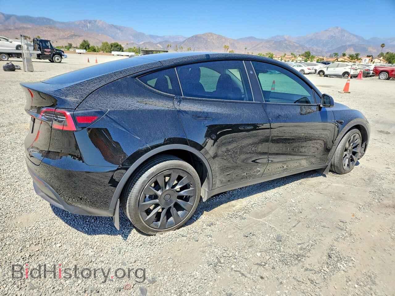 2025 TESLA MODEL Y - VIN: 7SAYGDED9SF321706 - Photo 3