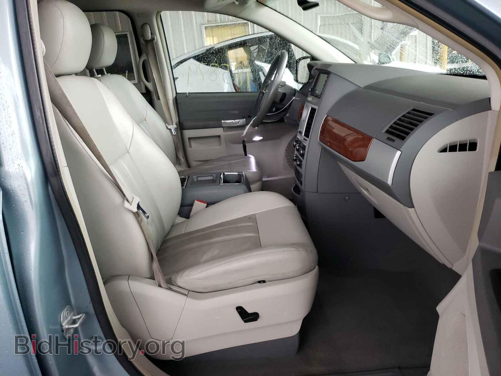 2008 CHRYSLER MINIVAN - VIN: 2A8HR54P68R790881 - Фото 5