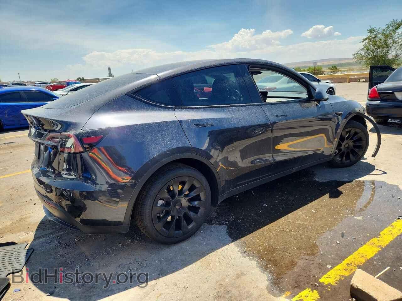 2024 TESLA MODEL Y - VIN: 7SAYGDEE9RF065490 - Photo 3