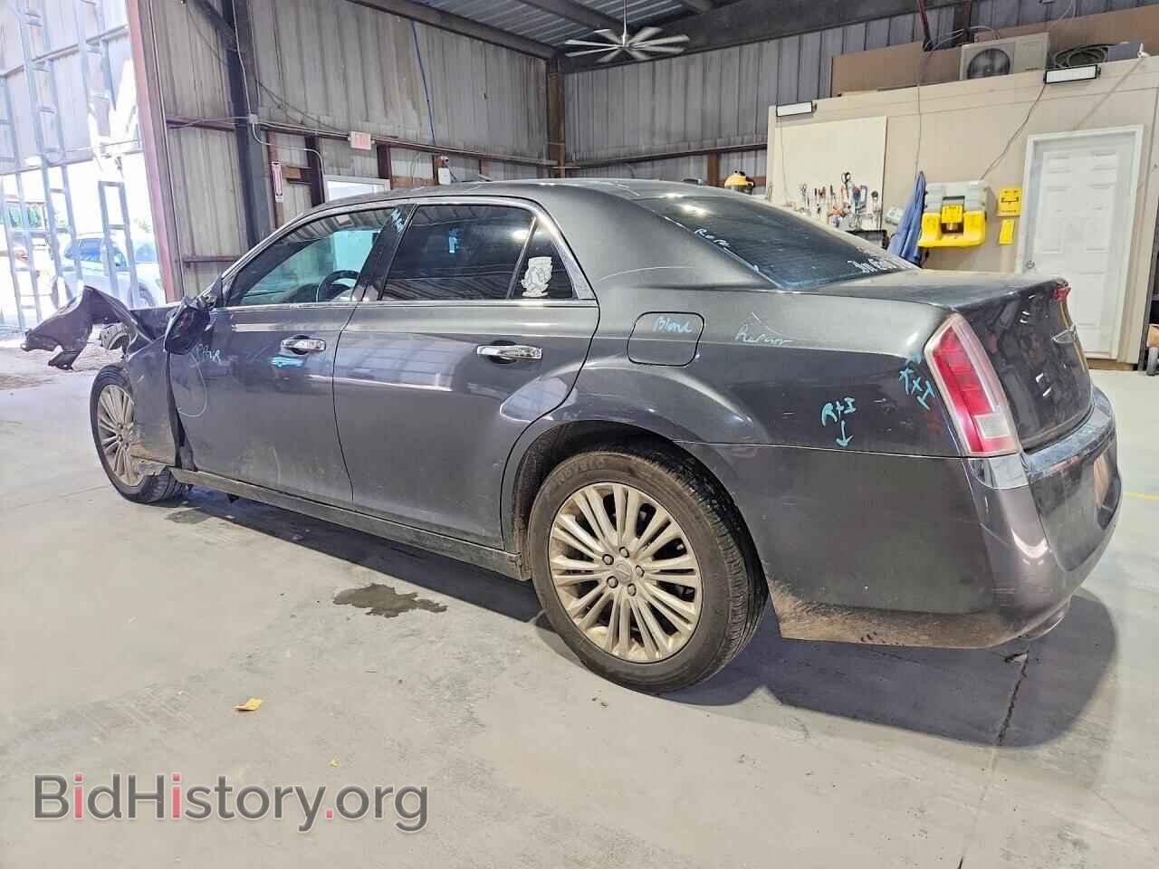 2014 CHRYSLER 300 - VIN: 2C3CCAKG4EH260445 - Фото 2