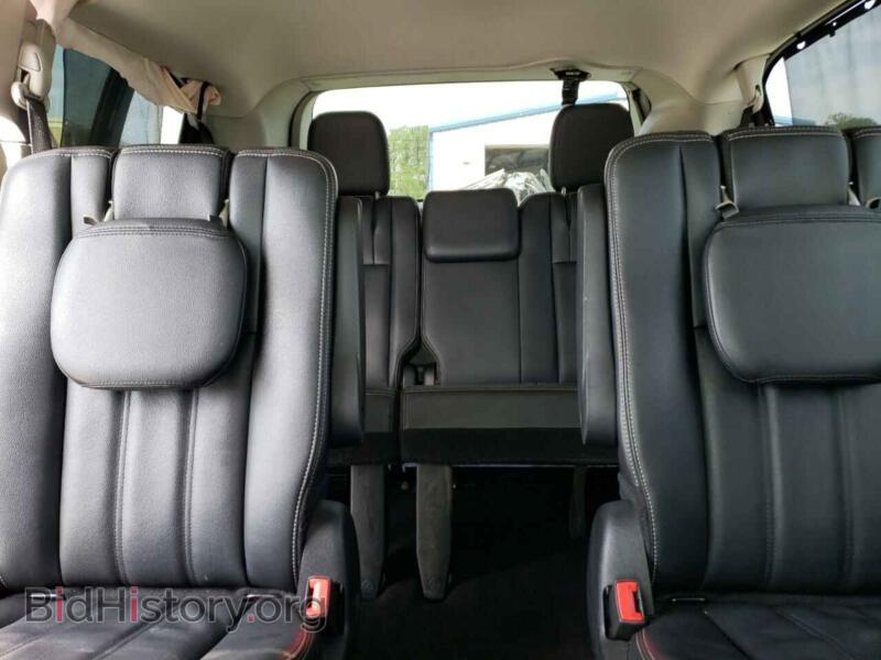 2014 Chrysler MINIVAN (VIN 2C4RC1BG5ER198165) — photo 10 of 13