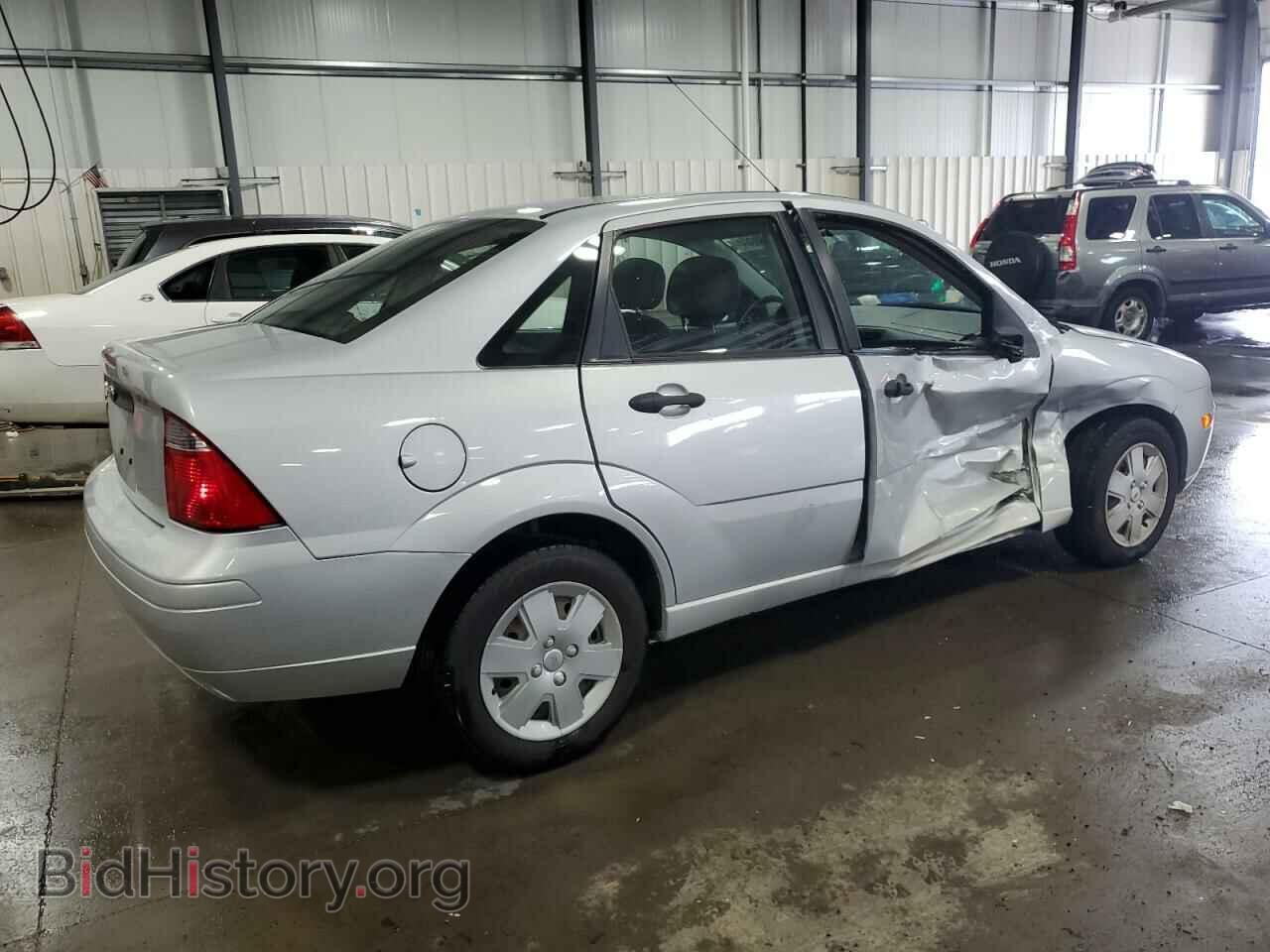 2007 FORD FOCUS - VIN: 1FAHP34N67W331474 - Фото 3