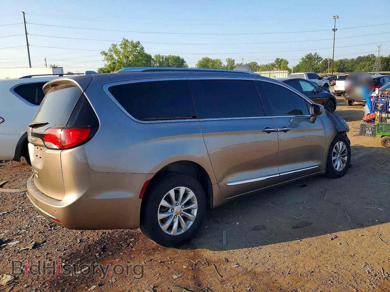 2018 CHRYSLER PACIFICA - VIN: 2C4RC1EG8JR187067 - Фото 3