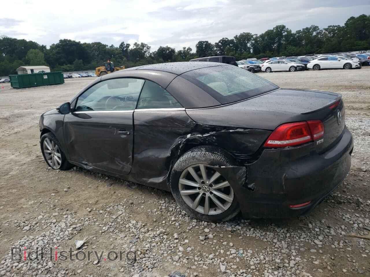 2014 VOLKSWAGEN EOS - VIN: WVWBW8AH3EV000448 - Фото 2
