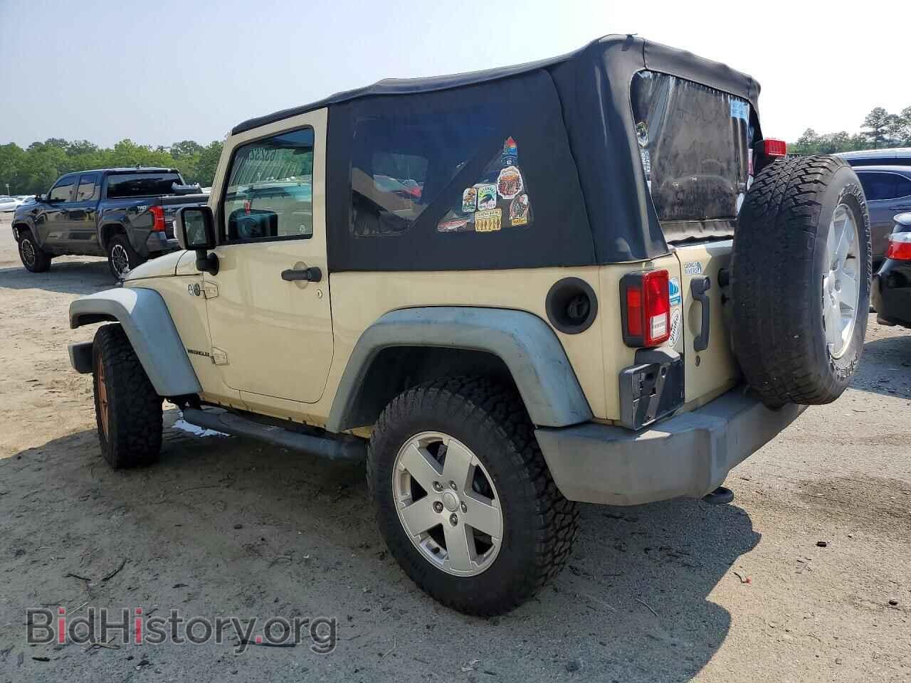 2011 JEEP WRANGLER - VIN: 1J4AA2D17BL525312 - Фото 2