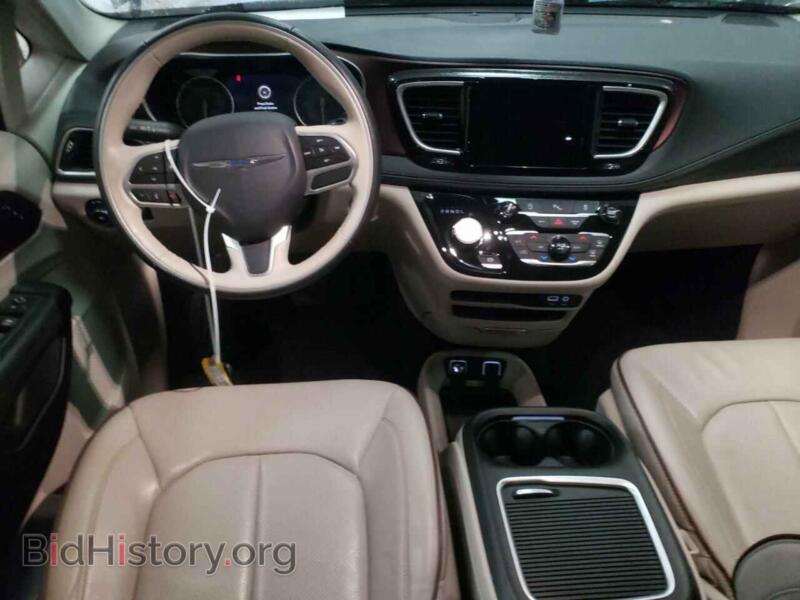 2020 Chrysler PACIFICA (VIN 2C4RC1GG7LR203677) — фото 8 из 13