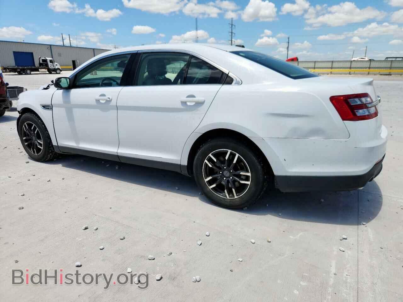 2013 FORD TAURUS - VIN: 1FAHP2E89DG117670 - Фото 2